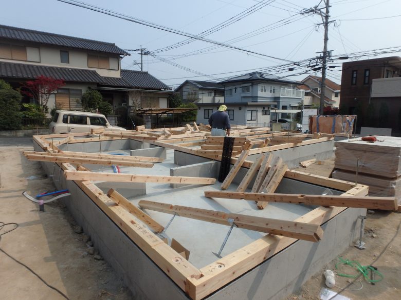 福岡　注文住宅　樋井川　建築リポート2　土台敷き